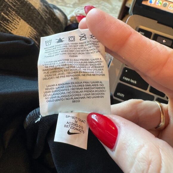 Toronto Raptors DeRozan Nike Jersey Mens Size 44 Black Gold NBA Basketball NWT - Picture 11 of 11